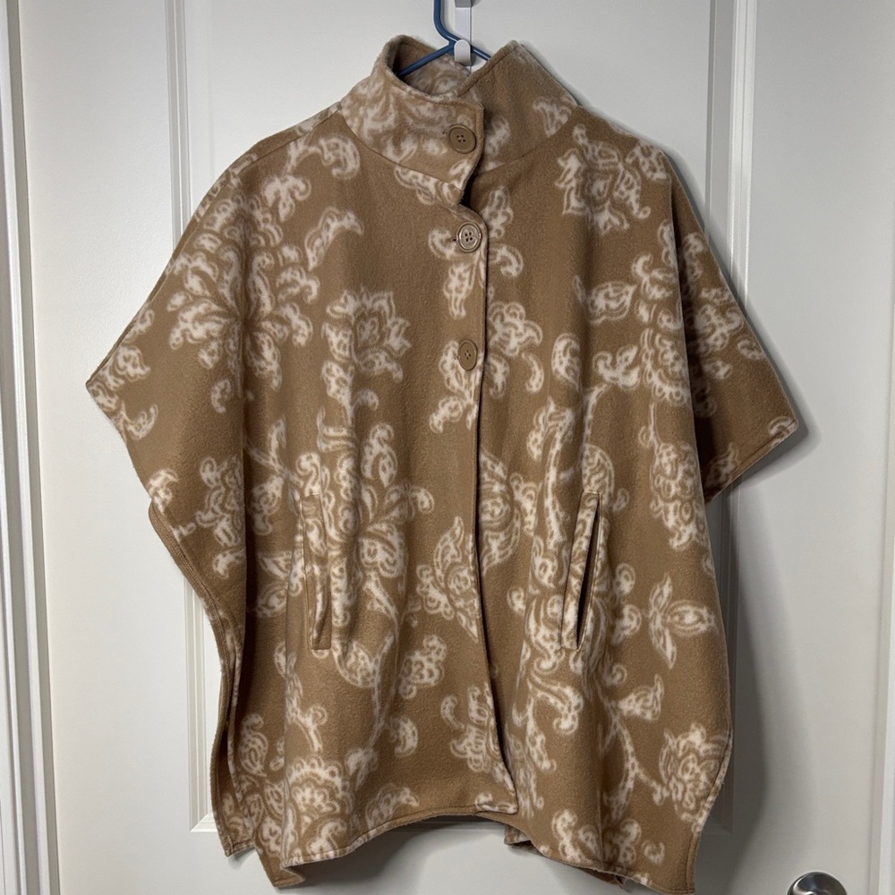 Elegant Tan and Cream Patterned Cape